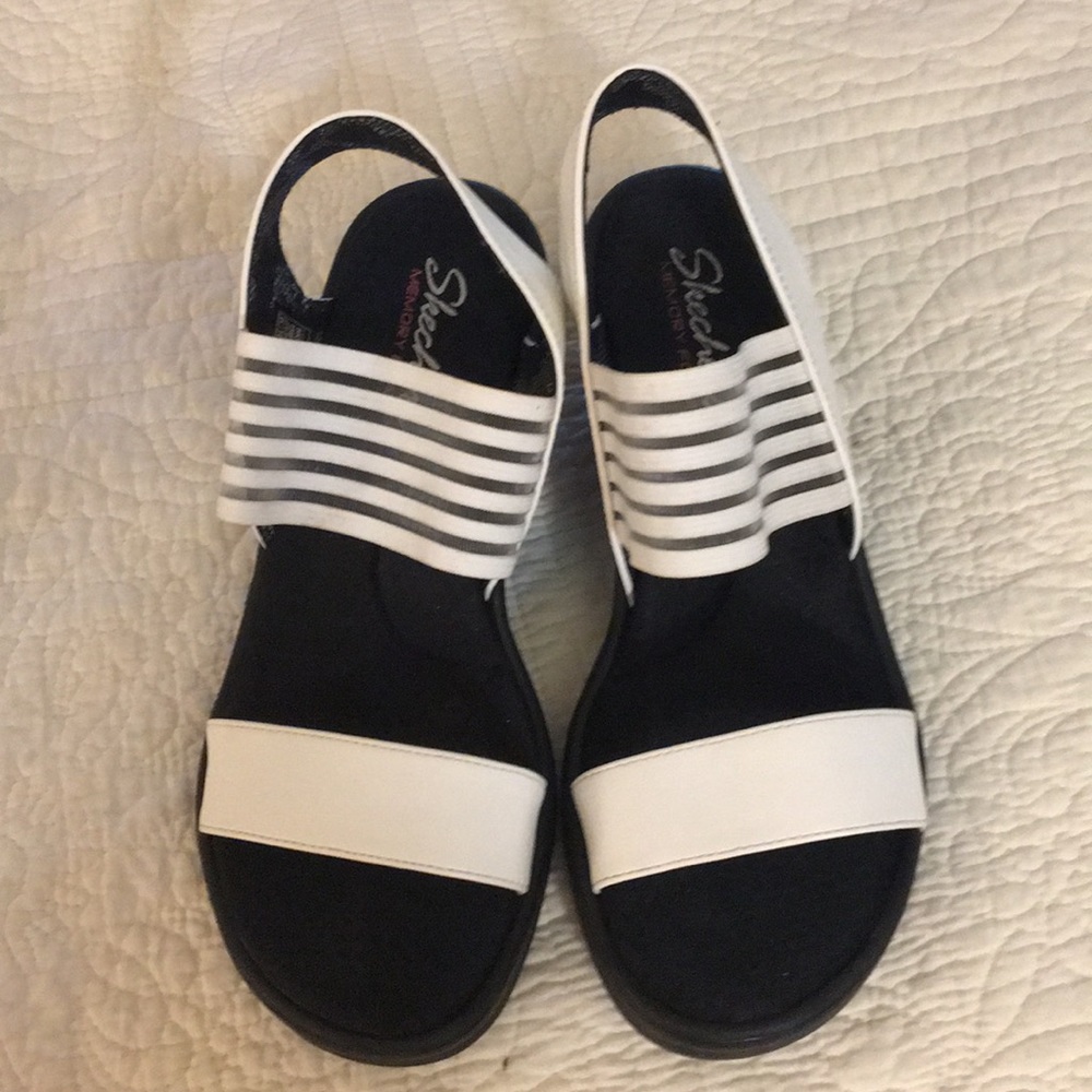 Sketchers Sci-Fi Memory Foam Wedge Sandal